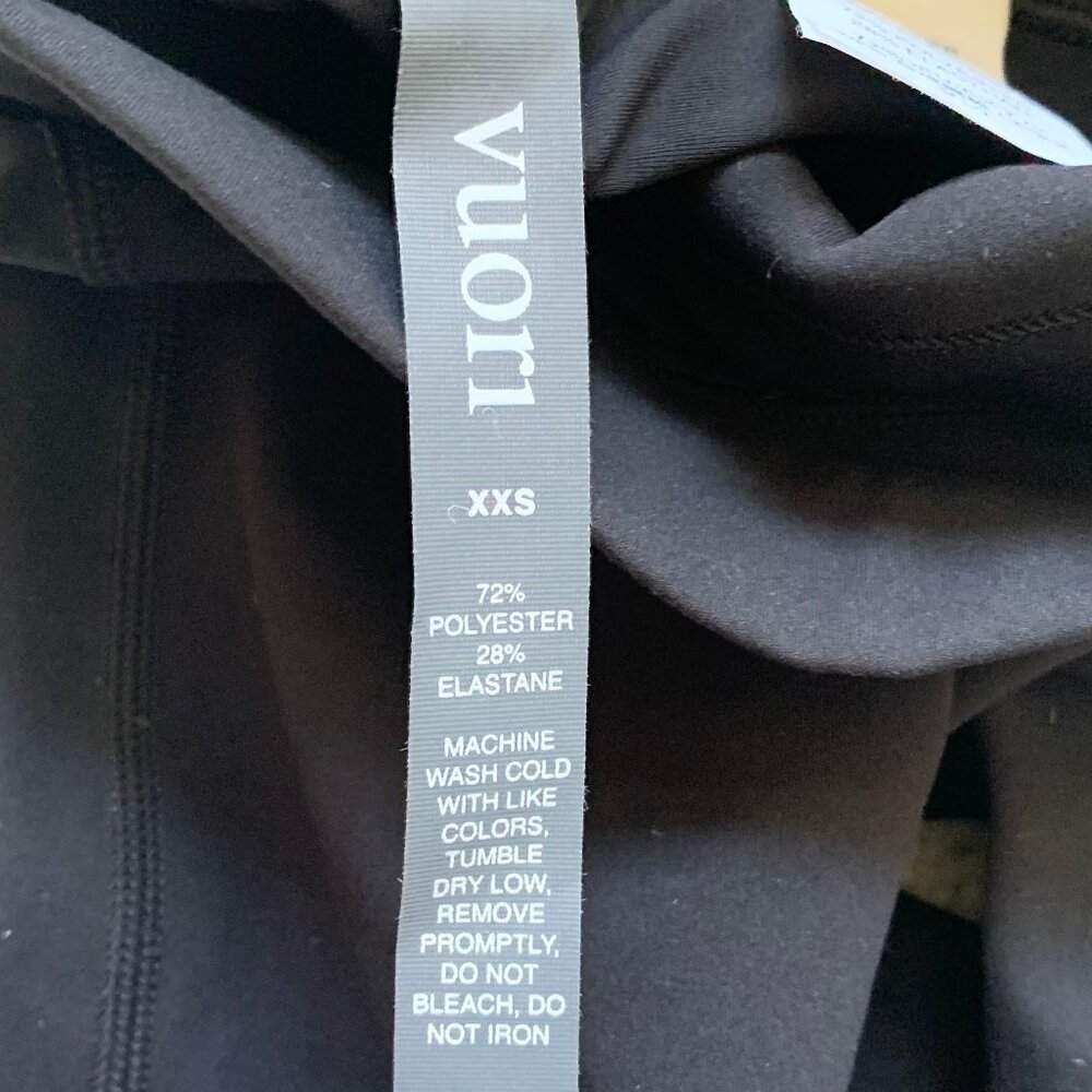 NWT Vuori Daily Legging, High Rise 7/8 Length, XXS, Black - Picture 9 of 14